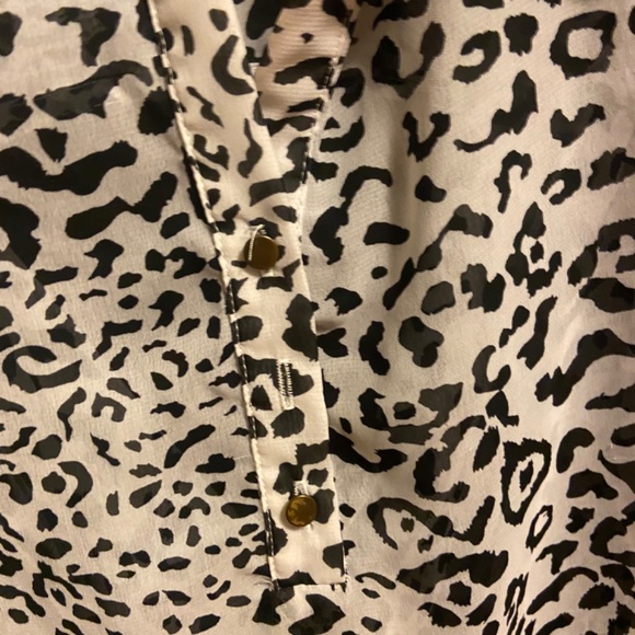 Top - Picture 2 of 5